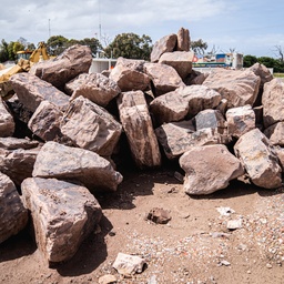 [314654] CASTLEMAINE FEATURE ROCKS LARGE