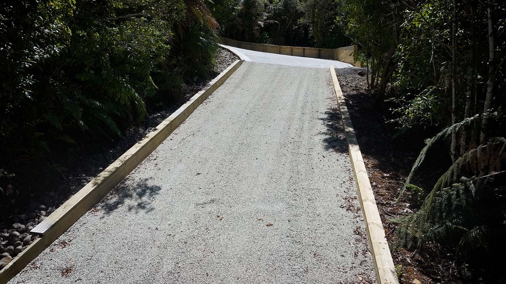 SUREPAVE PLASTIC PAVER BLACK 816MM X 612MM