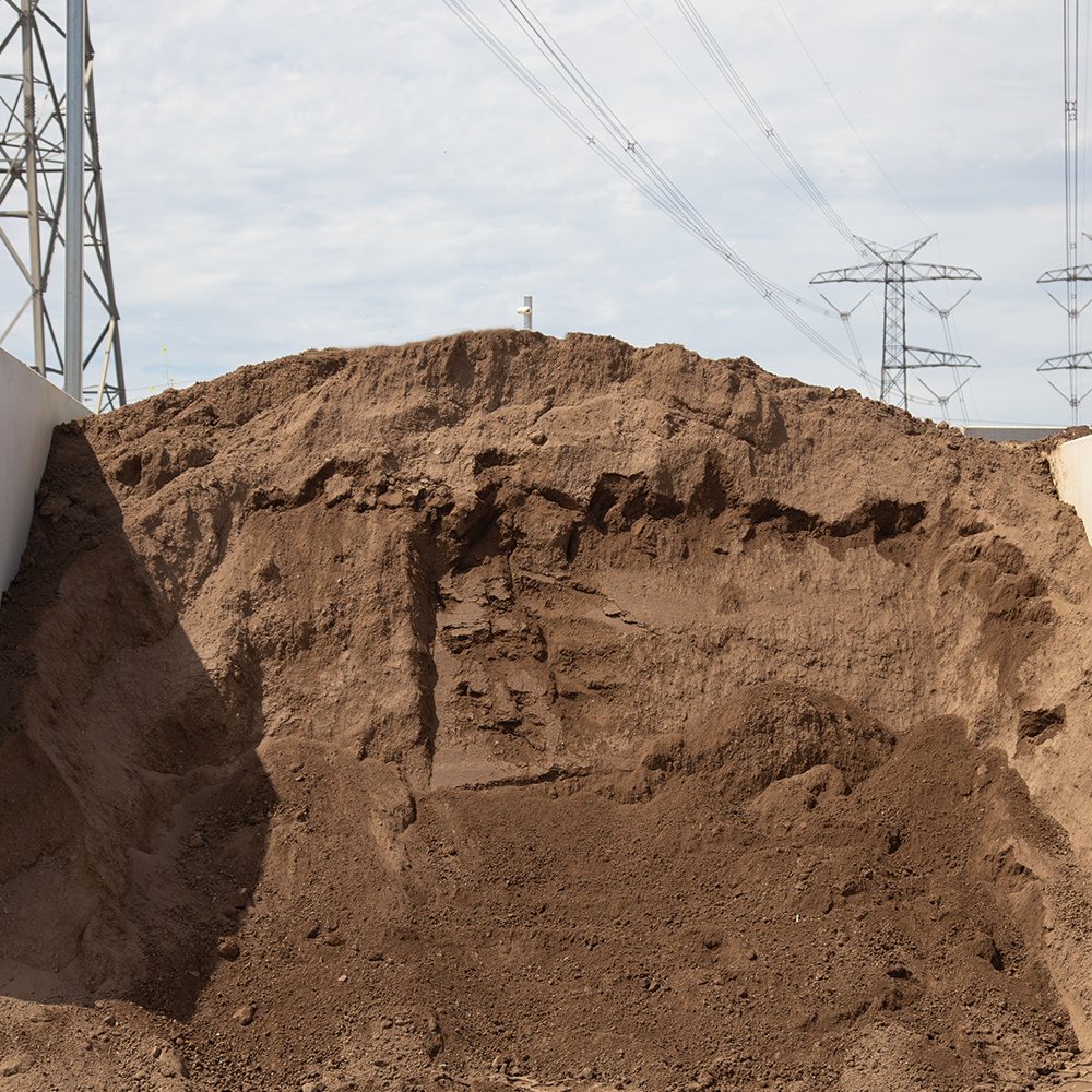 SCREENED TOPSOIL